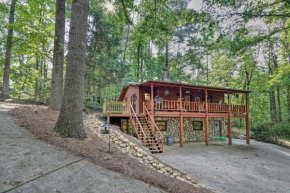 Idyllic Blue Ridge Cabin about 1 Mi to Downtown!